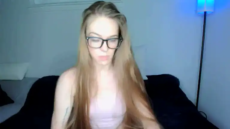 Missraina – Streamate Webcam Video – 2025-05-20 11:26:37