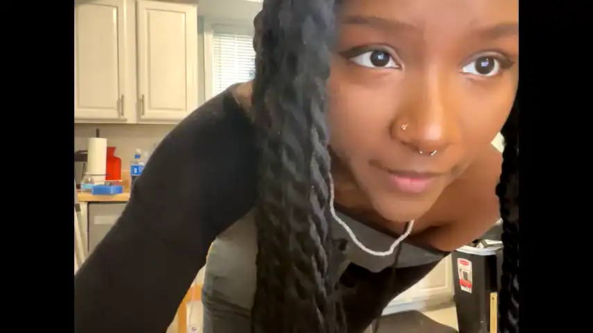 Zaelas – Chaturbate Webcam Video – 2026-01-01 14:11:41