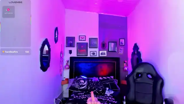 Isisraichuu – Myfreecams Webcam Video – 2025-09-27 01:19:42