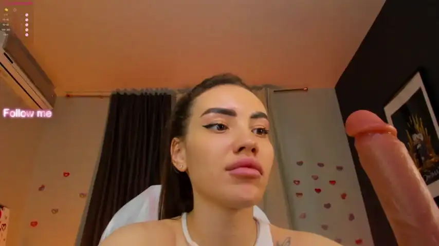 Kriss_babe – Stripchat Webcam Video – 2026-07-06 22:55:33