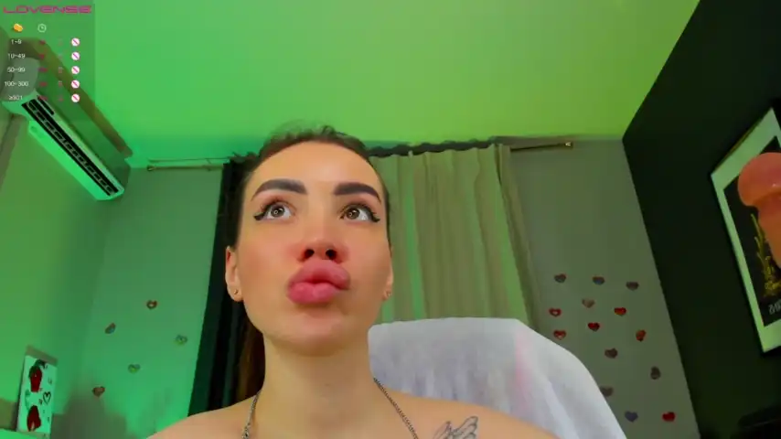 Kriss_babe – Stripchat Webcam Video – 2026-04-17 16:33:15