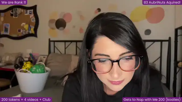 Aubritoffee – Myfreecams Webcam Video – 2026-02-11 20:09:43