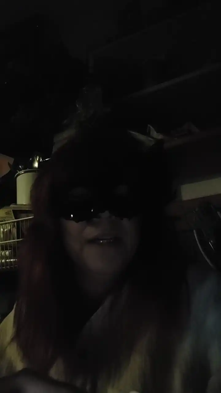 Hotfragolax – Cam4 Webcam Video – 2026-04-08 06:41:19