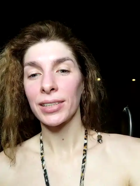 Yoursupermodel – Stripchat Webcam Video – 2025-12-29 07:23:38
