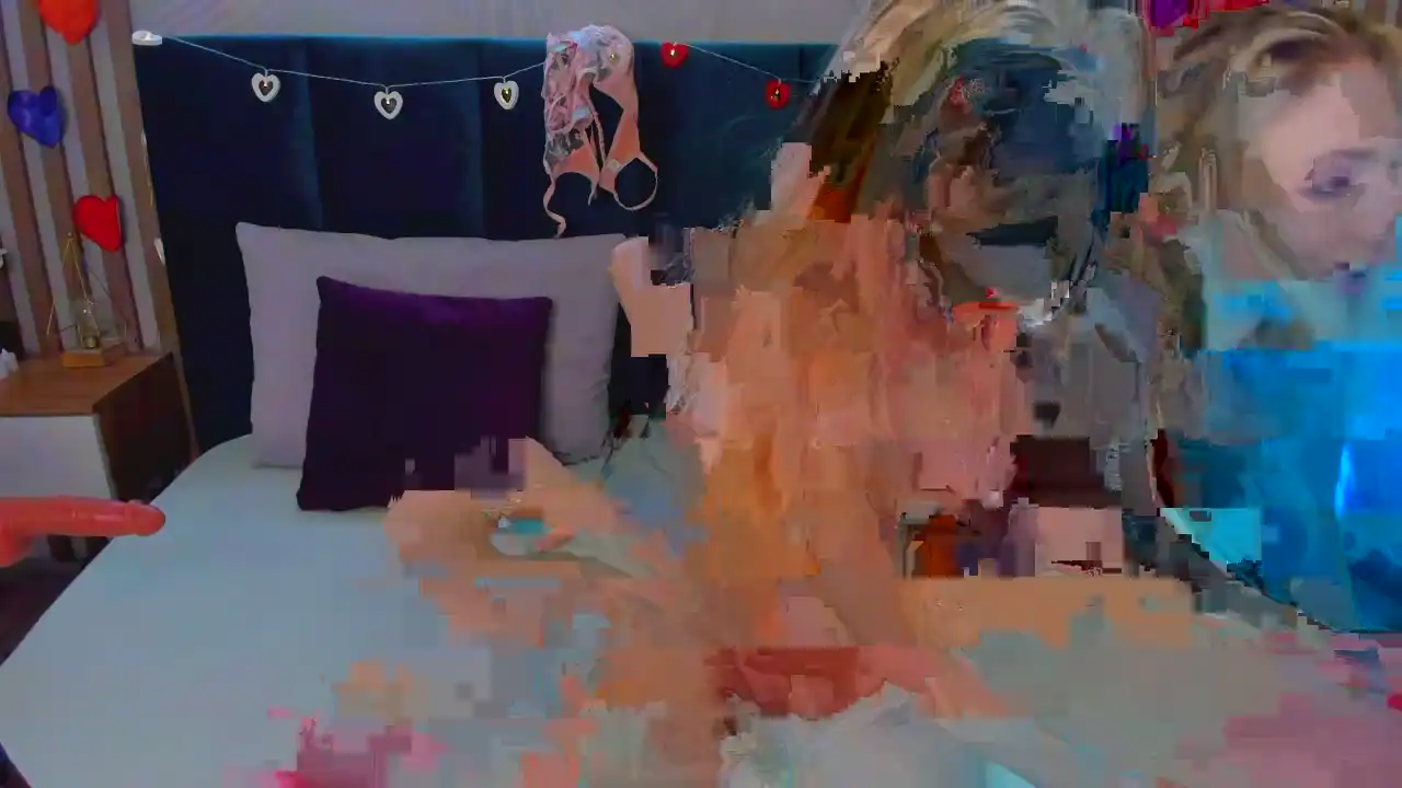 Emilly_hart – Dreamcam Webcam Video – 2025-08-29 13:11:46