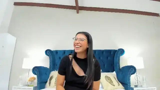 Lucy-minds – Flirt4free Webcam Video – 2026-06-19 01:06:43