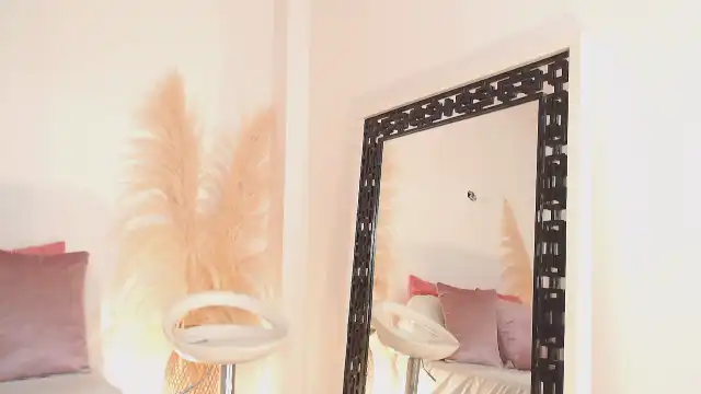 Lucy-minds – Flirt4free Webcam Video – 2025-05-17 07:22:20