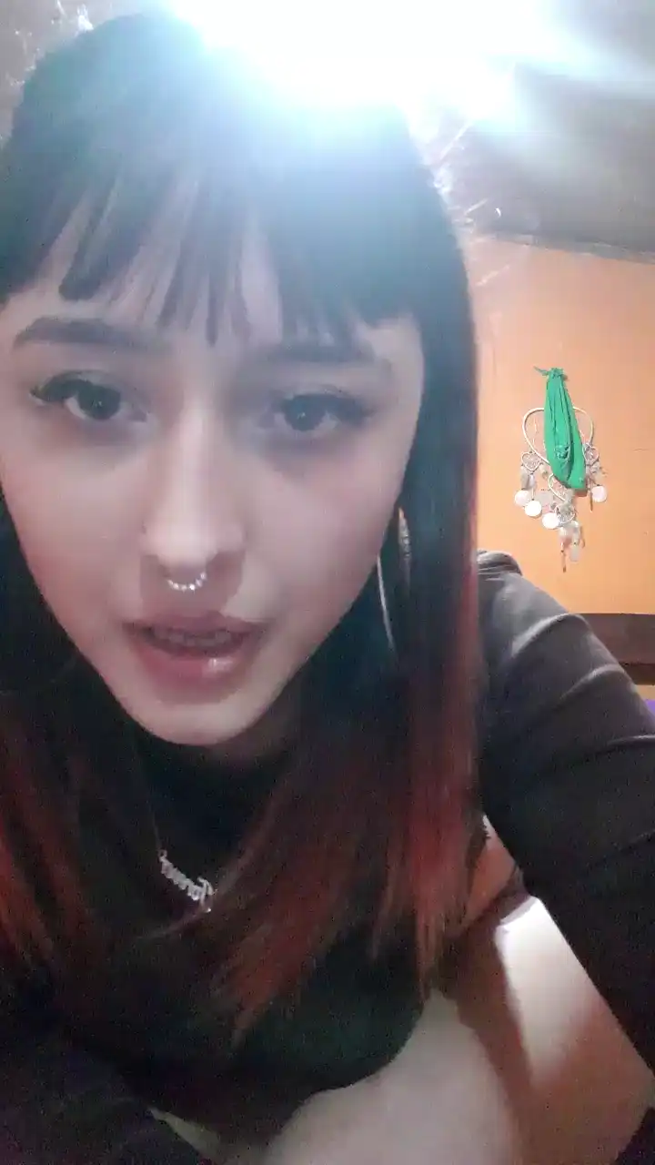 0dis3a – Cam4 Webcam Video – 2026-05-27 07:07:06