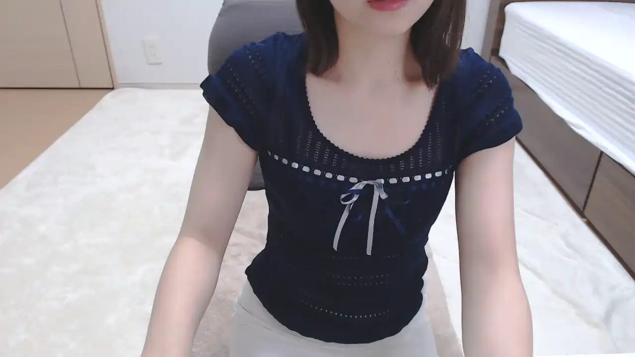 Xxyuzucha – Sakuralive Webcam Video – 2025-10-16 17:41:40