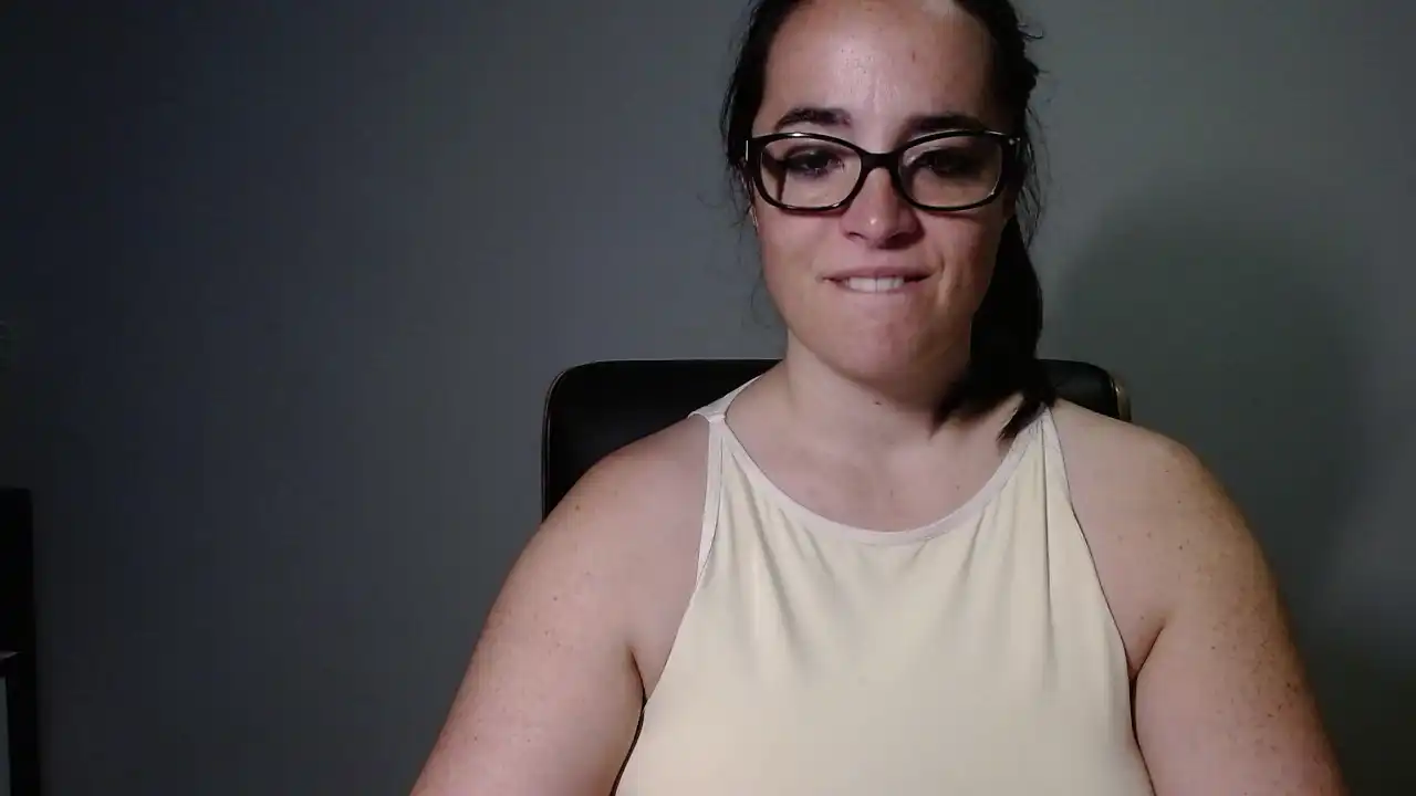Melaniebiche – Cam4 Webcam Video – 2026-07-20 02:05:53