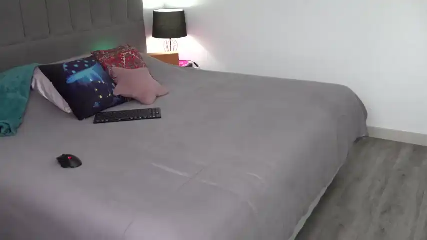 Beyllove_d – Chaturbate Webcam Video – 2025-10-23 22:21:46