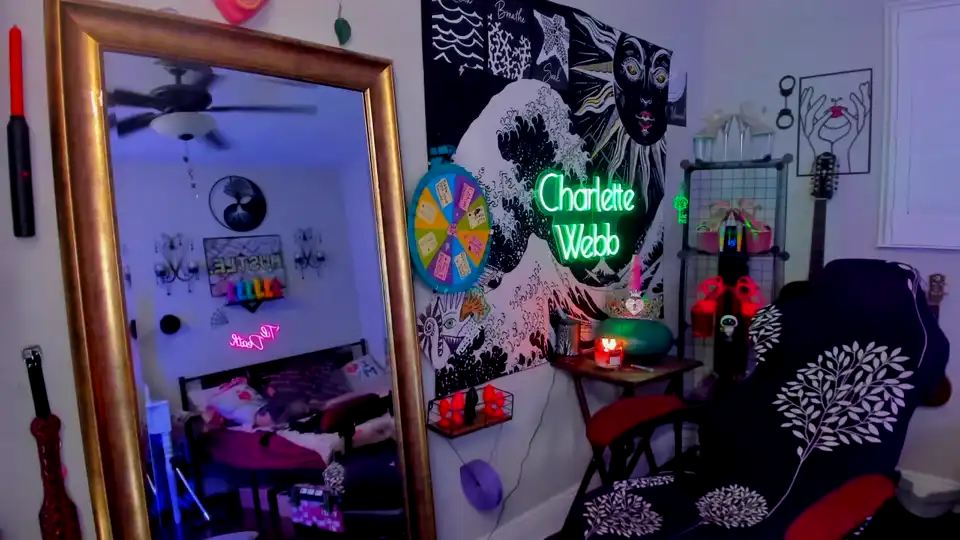 Charlette_webb – Manyvids Live Webcam Video – 2026-04-19 04:17:44
