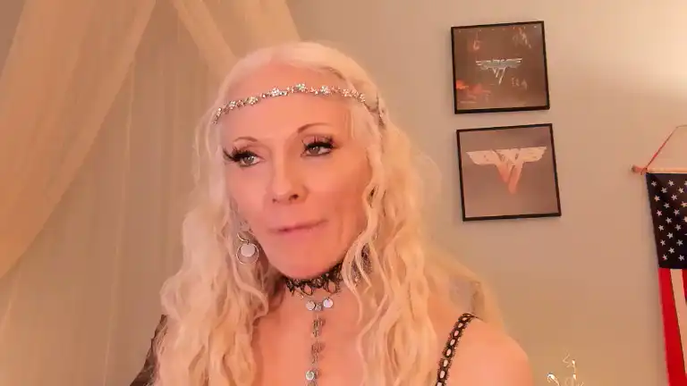Rhiannoinlive – Streamate Webcam Video – 2025-05-05 05:32:33