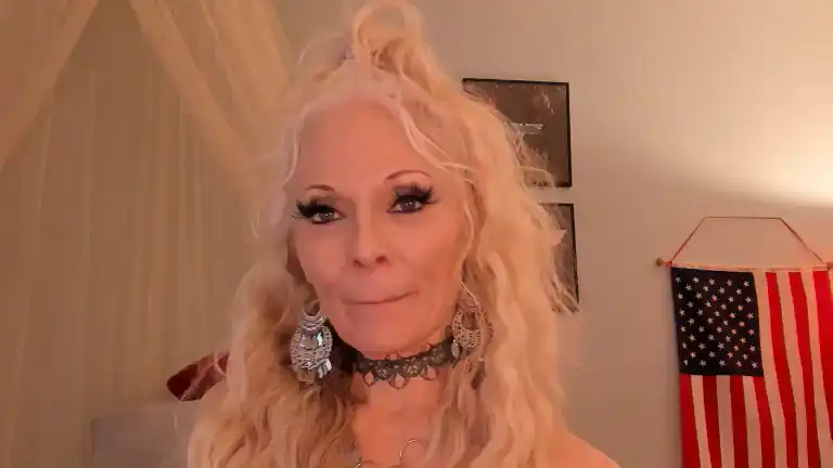 Rhiannoinlive – Streamate Webcam Video – 2025-09-02 22:53:58