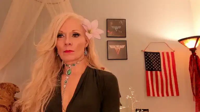 Rhiannoinlive – Streamate Webcam Video – 2025-12-14 20:52:43