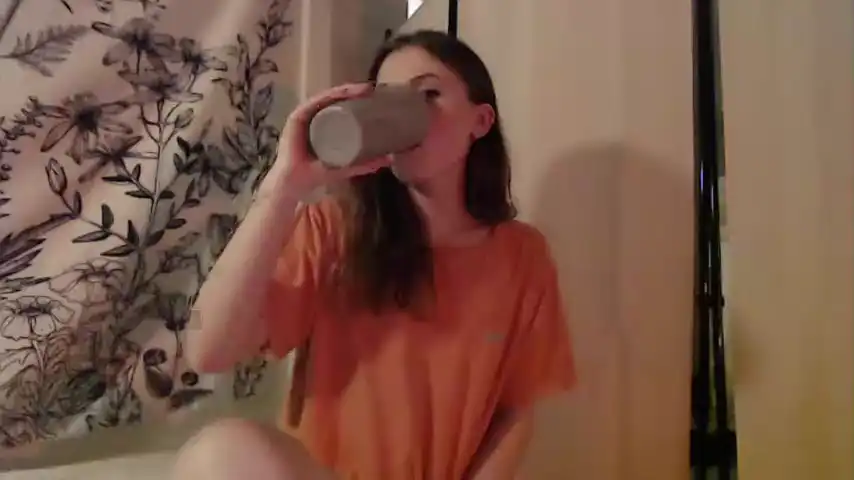 Emilytaylorxo – Chaturbate Webcam Video – 2026-05-09 23:28:18