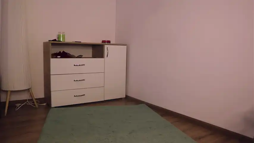 Misslullu – Stripchat Webcam Video – 2025-08-25 07:53:34