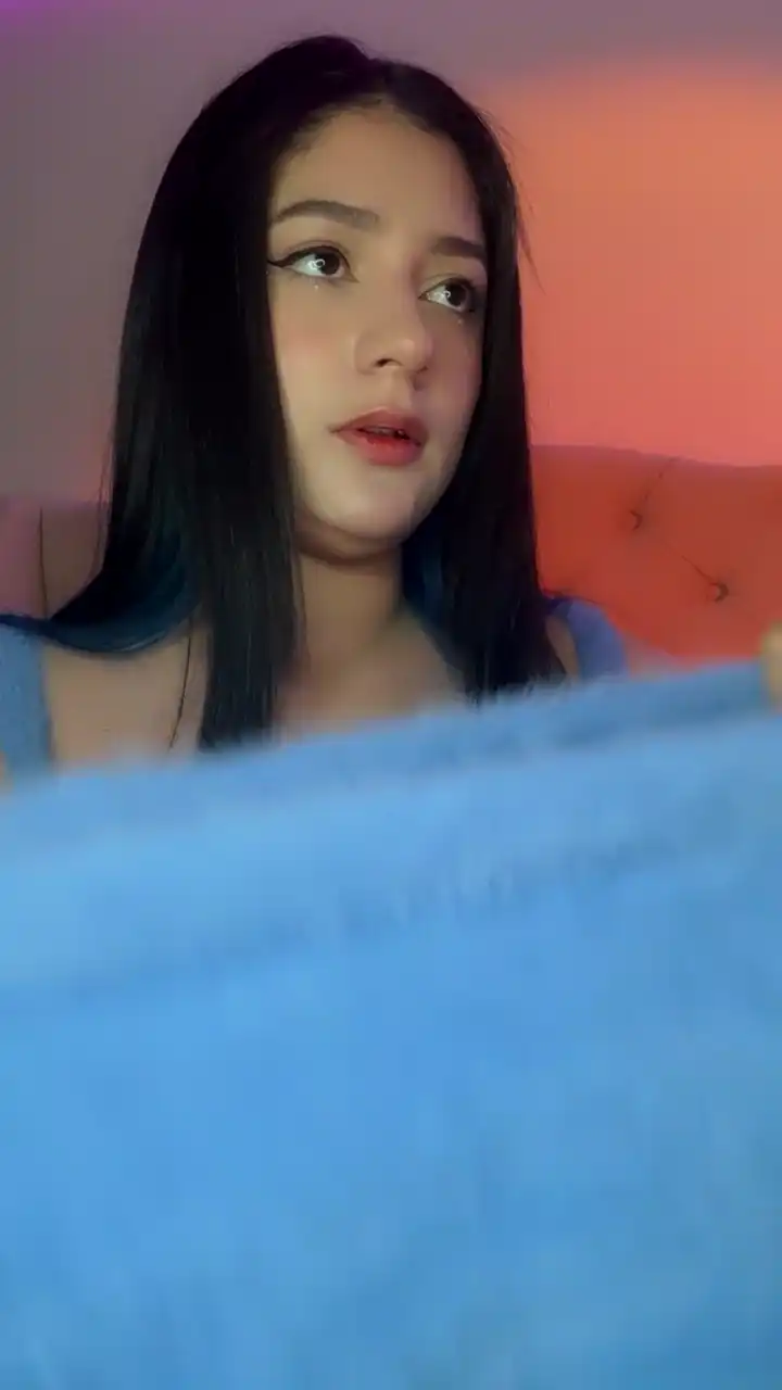 Kittyfeet1 – Cam4 Webcam Video – 2025-10-03 17:52:39