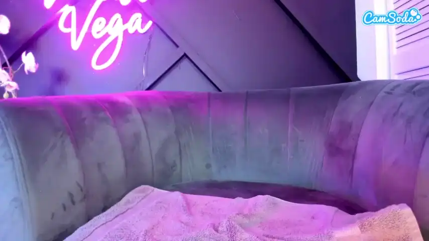 Vanessavega – Camsoda Webcam Video – 2025-01-06 13:59:34