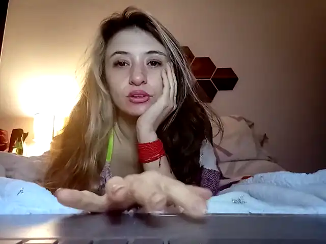 Gabyenlaluna – Xlovecam Webcam Video – 2026-06-15 11:36:24