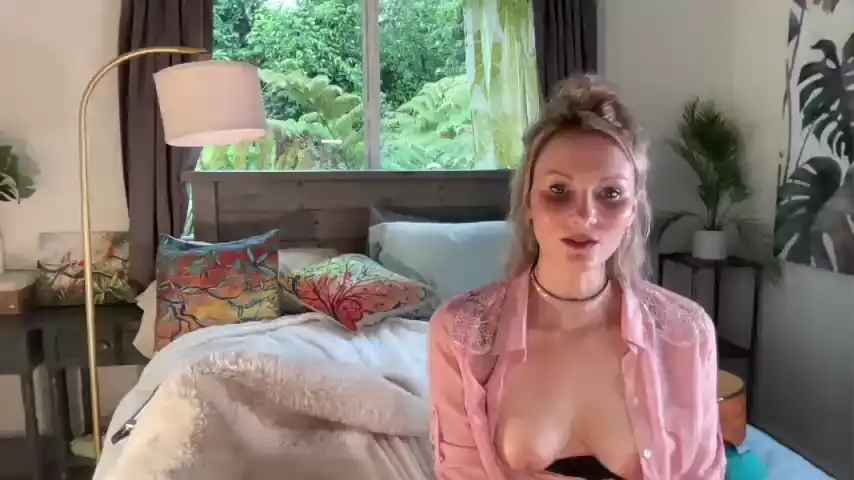 Kaileeshy – Chaturbate Webcam Video – 2025-12-31 10:05:20