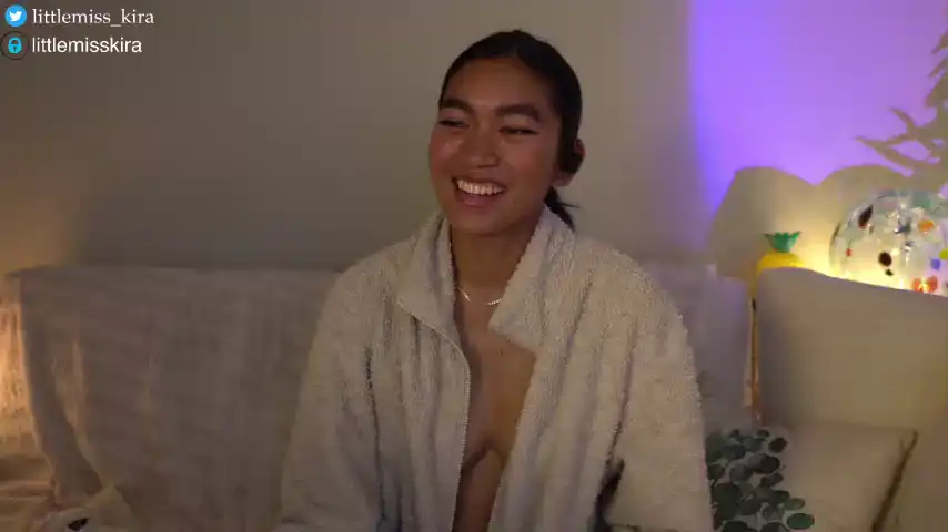 Littlemiss_kira – Chaturbate Webcam Video – 2026-01-28 02:47:56
