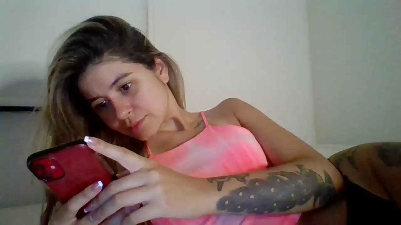 Devilbabi – Cam4 Webcam Video – 2026-04-27 06:33:42