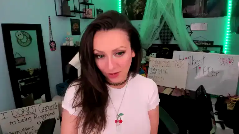 Alyx_singer – Streamate Webcam Video – 2026-05-18 03:33:56