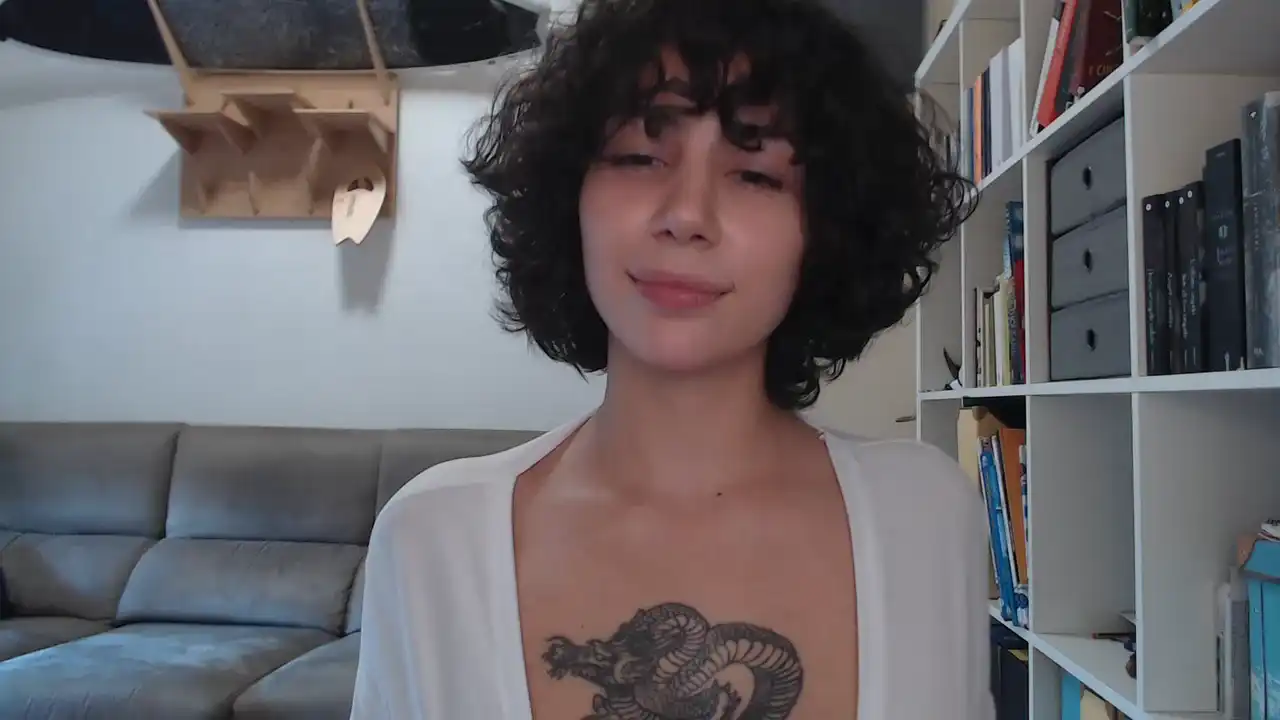 Friendzzone – Cam4 Webcam Video – 2025-09-28 08:16:06