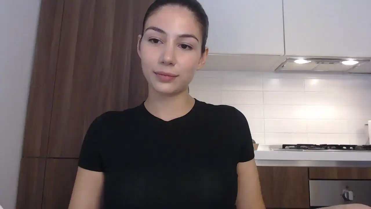 Friendzzone – Cam4 Webcam Video – 2026-05-31 20:20:29