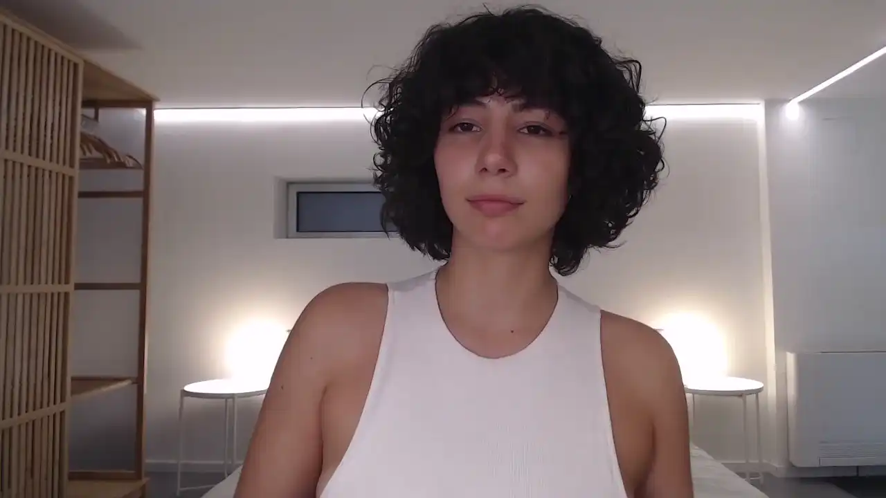 Friendzzone – Cam4 Webcam Video – 2026-07-12 01:14:44