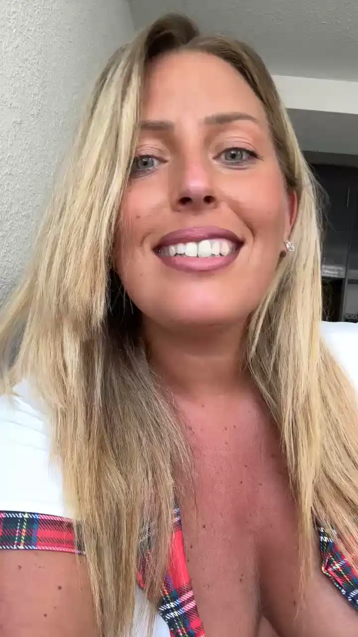 Missacacia66 – Cam4 Webcam Video – 2026-06-10 15:58:35