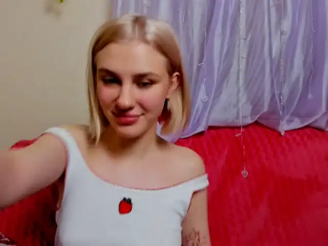 Sunnymilaa – Xlovecam Webcam Video – 2026-07-14 21:30:12